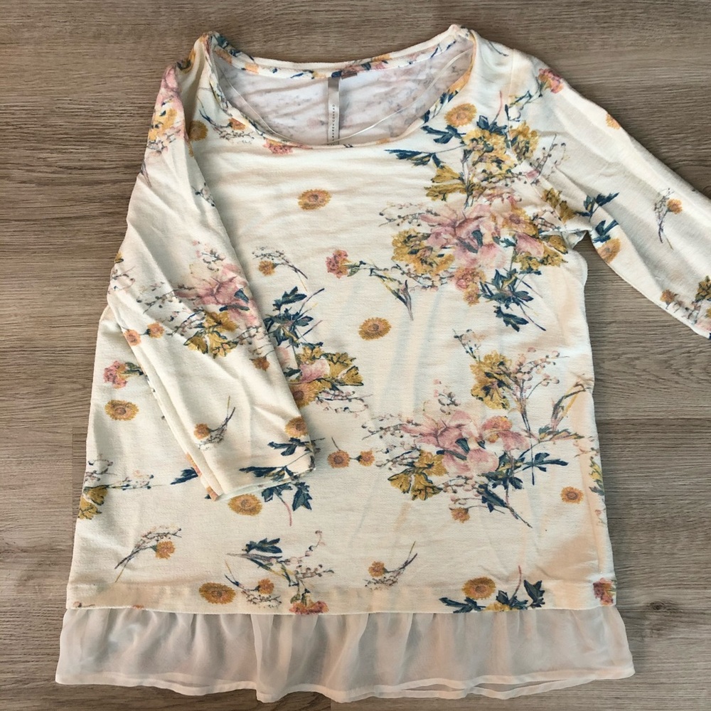 Lauren Conrad sweater/shirt, excellent quality!